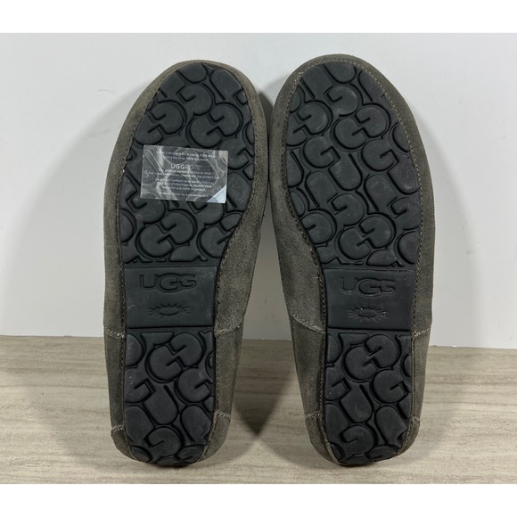 UGG Men’s Ascot Suede Slippers Size 8 Gray - Picture 9 of 9